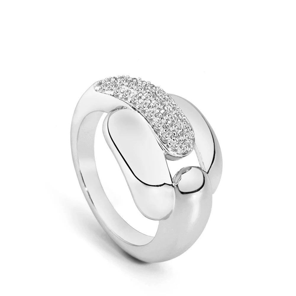 Bague en métal et strass