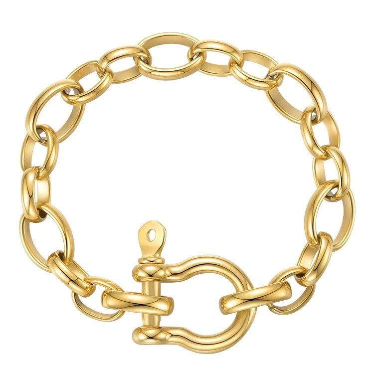 Bracelet à mailles.