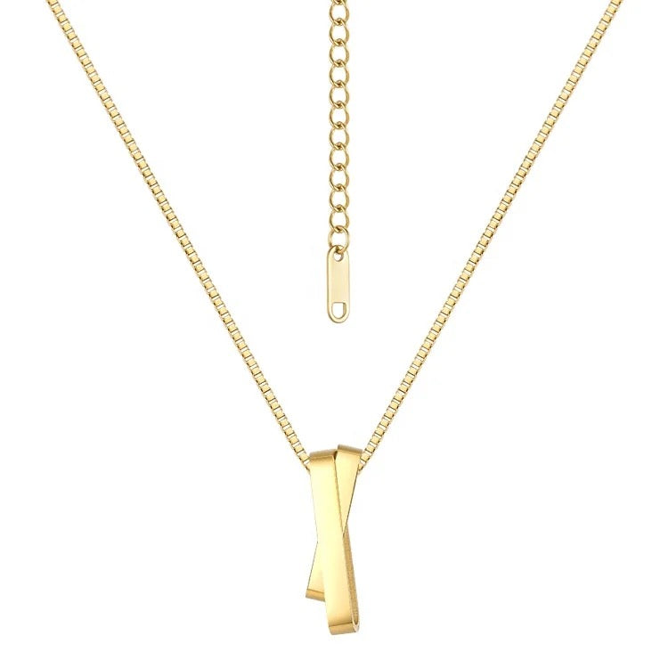 Collier x