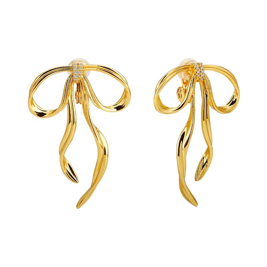 Boucle d’oreille à noeud en métal