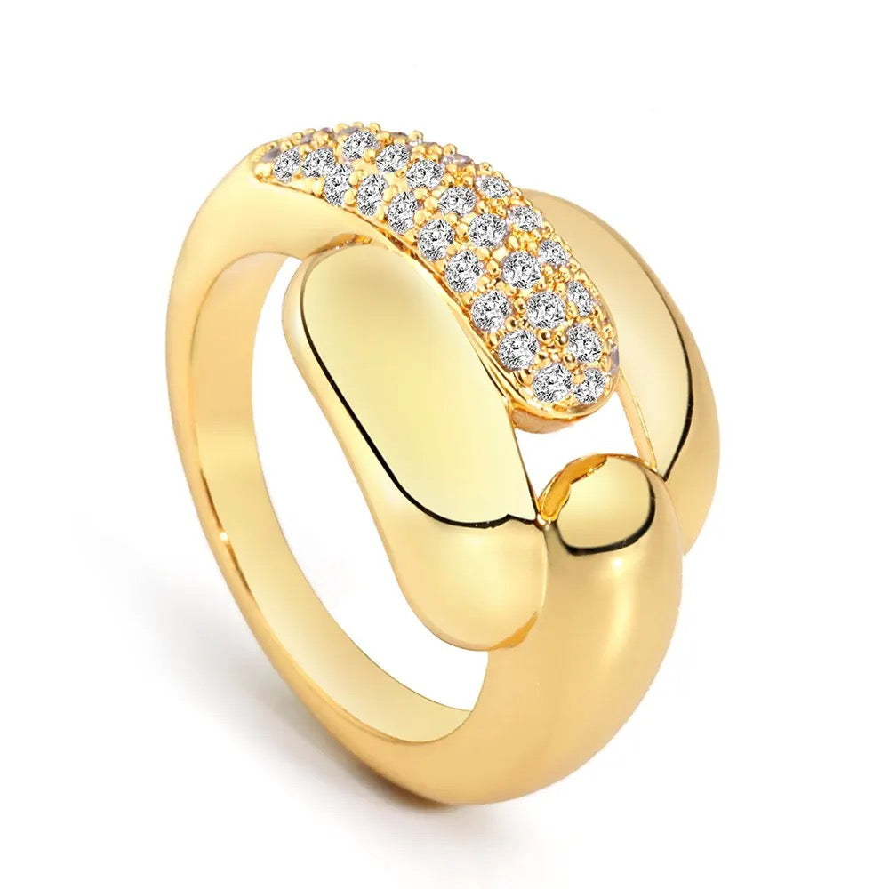 Bague en métal et strass
