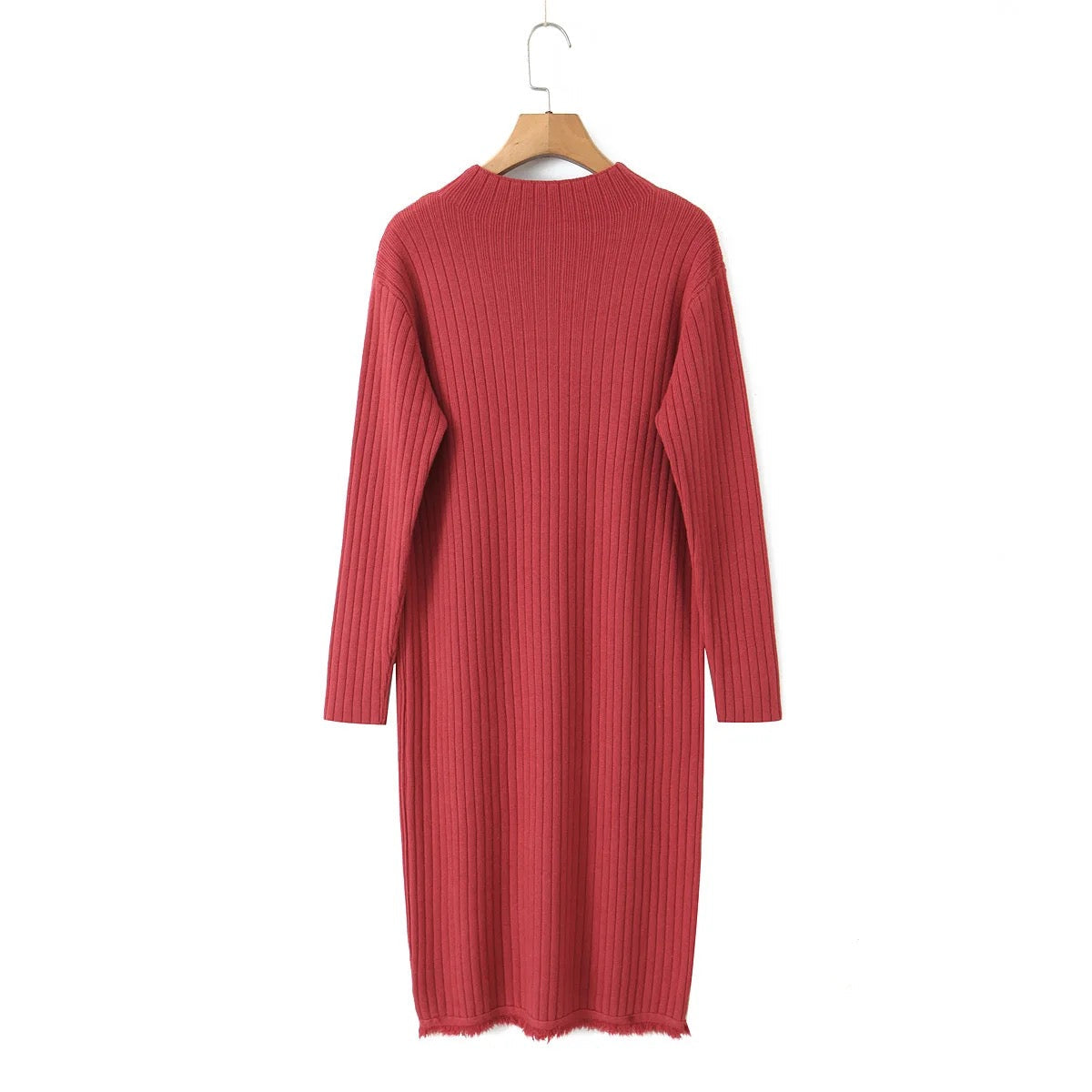 Robe pull à manches longues.
